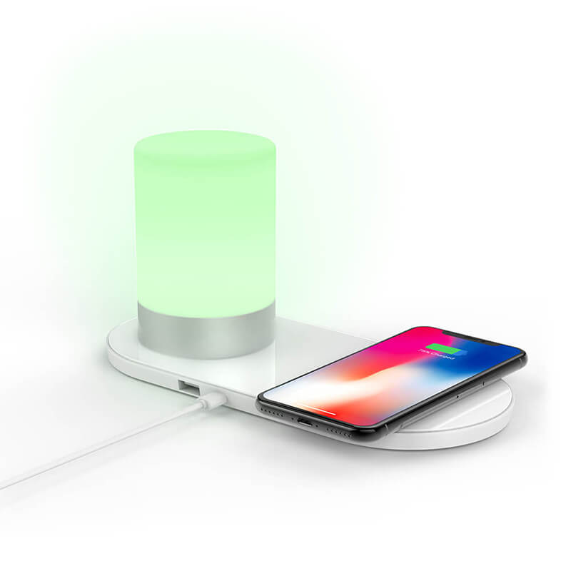 โคมไฟแบบไร้สายพร้อมชาร์จไฟสำหรับ iPhone หรือโทรศัพท์ Android