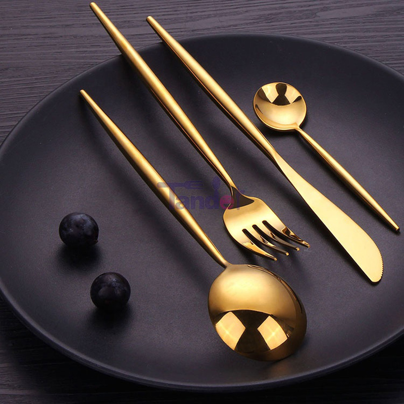 18/8 สแตนเลส LFGB ใช้ได้กระจกสูงปริมาณต่ำหุ้น flatware ชุดช้อนส้อมทอง