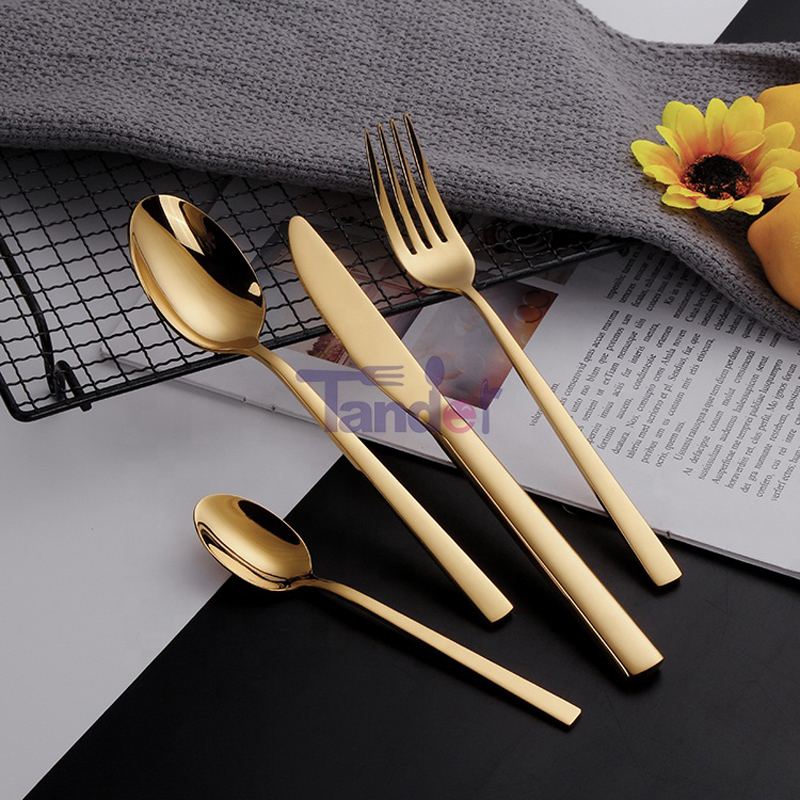 ช้อนส้อมชุดมีด Flatware ทองกำหนดเองโลหะสแตนเลสโรงแรม 24pcs ชุดช้อนส้อมกับกรณี