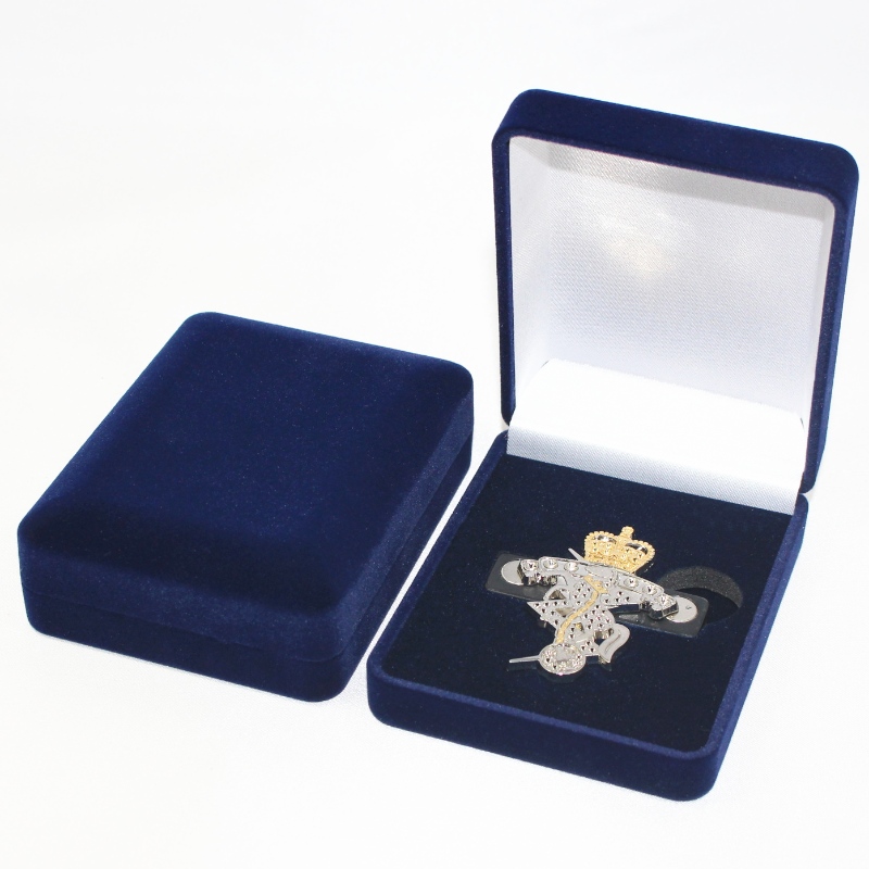 รายการ D-22B กล่องกำมะหยี่ทรงกลมสำหรับเหรียญ, สร้อยคอและป้าย, มม. 70 * 90 * 30 น้ำหนักประมาณ 60 กรัม