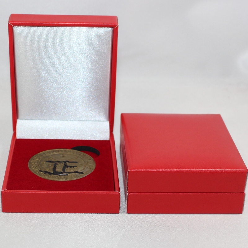 รายการ V-17 สี่เหลี่ยมกระดาษหนังเทียมกล่องกระดาษสำหรับ 45 * 53 มม. เหรียญ, ป้าย, กระดุมข้อมือ, คลิปหนีบกระเป๋า ฯลฯ mm 68 * 80 * 30 น้ำหนักป...