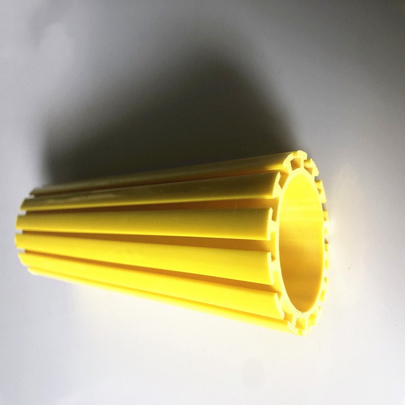 ท่อพลาสติกโพรไฟล์ท่อพีวีซีแบบกำหนดเองสำหรับช่องเลื่อนรองรับอมยิ้ม