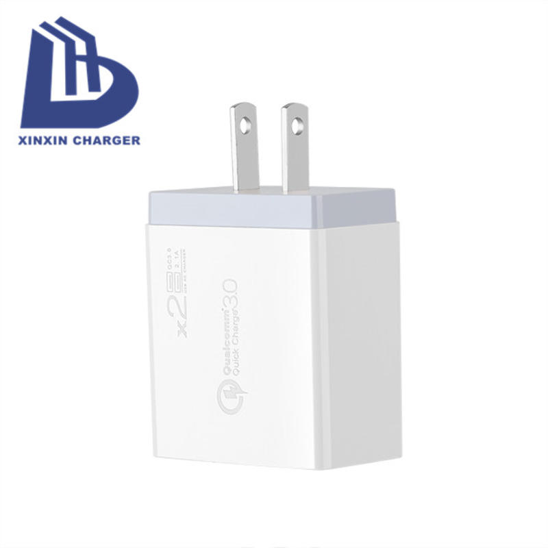 เครื่องชาร์จมัลติฟังก์ชันทั่วไปสำหรับชาร์จอย่างรวดเร็วของ USB และ C
