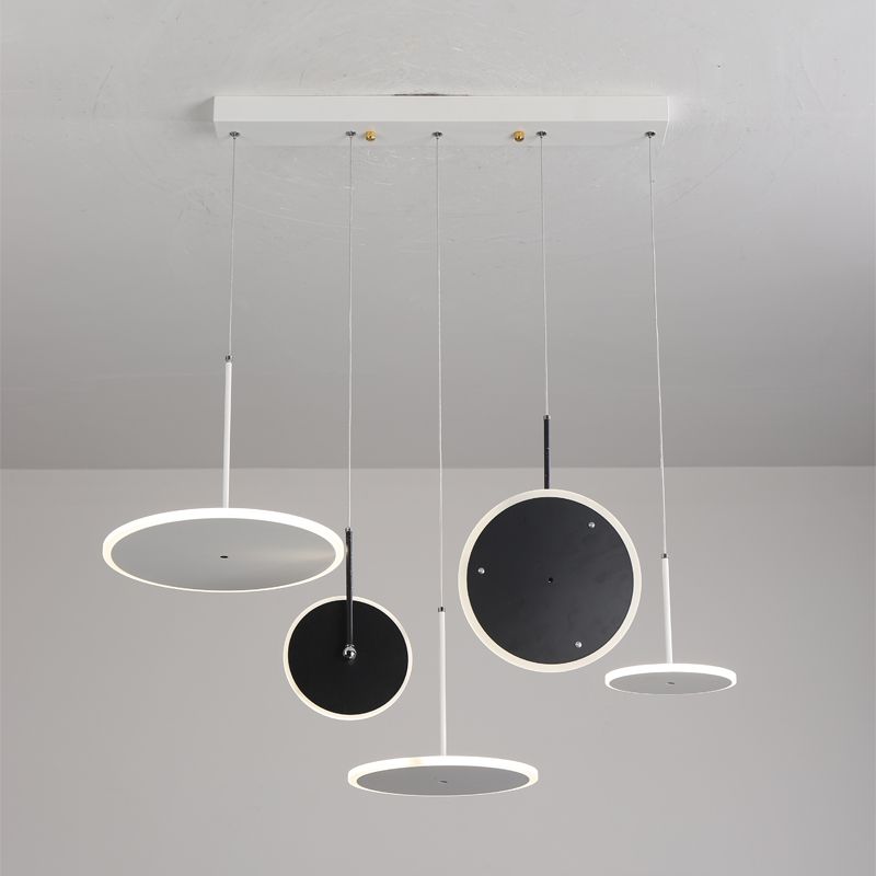 การออกแบบนอร์ดิกเหล็กรอบอะคริลิค LED จี้ไฟตกแต่งบ้าน