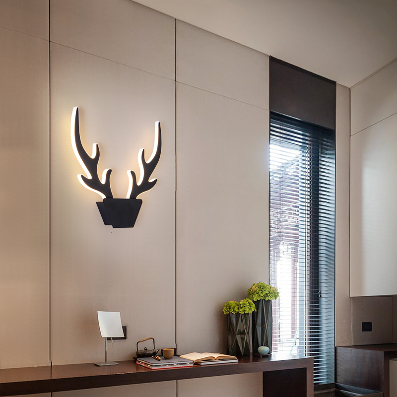 Zhongshan Art Deer Design โคมไฟติดผนัง LED พร้อมระบบควบคุมอัจฉริยะสำหรับห้องนอน