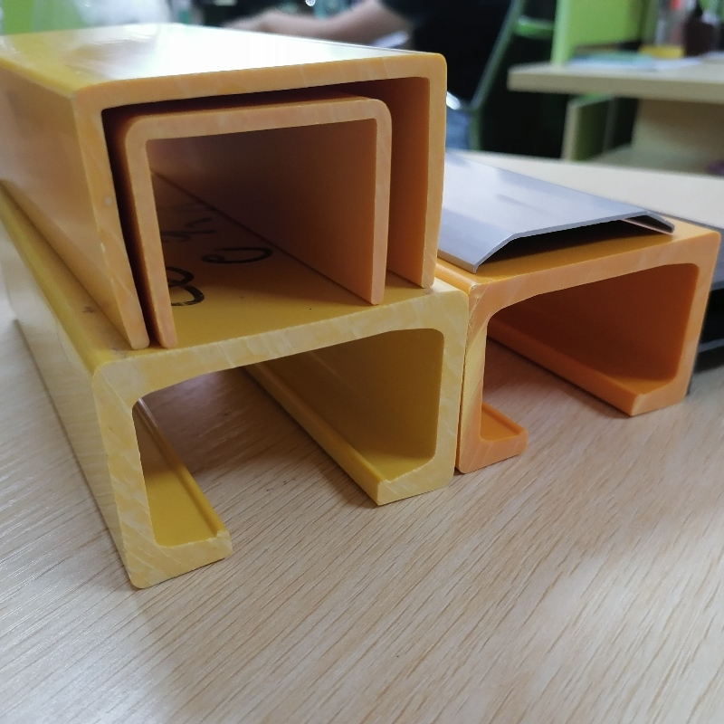 พีวีซีร่องตัวยูพีวีซี“ U” โครงพลาสติกโปรไฟล์ PVC Channel