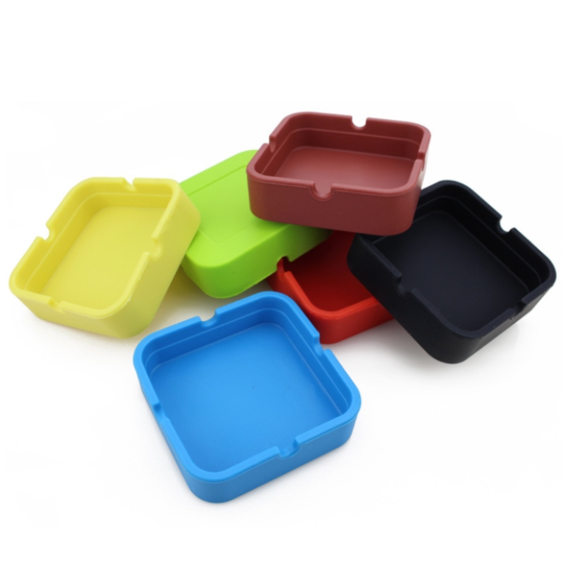 ที่เขี่ยบุหรี่สี่เหลี่ยมเล็ก