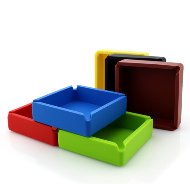 ที่เขี่ยบุหรี่สี่เหลี่ยมขนาดใหญ่