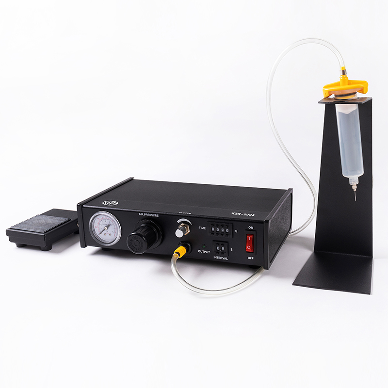 XZR-200A เครื่องจ่ายกาวแบบหมุนเวียนที่มีประสิทธิภาพในการทำงานสองเท่า