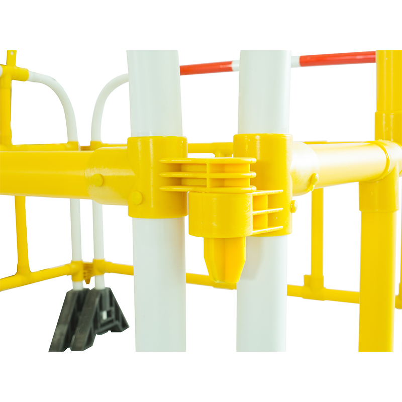 อุปสรรคการควบคุมฝูงชนพลาสติกต้นทุนผู้ผลิตท่อพีวีซีอุปสรรคการควบคุมการจราจร 1.5 เมตรในสต็อกจากประเทศจีน