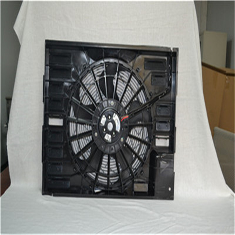 พัดลมระบายความร้อนหม้อน้ำสำหรับ BMW E66 / E65 OEM # 64546921379 64546921936 64546919046