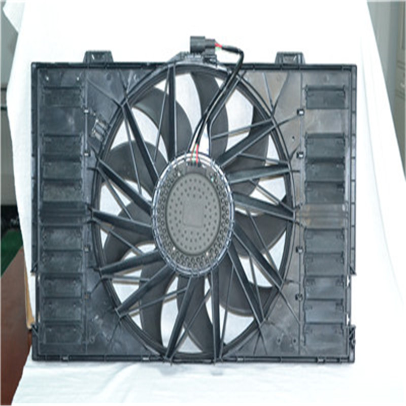 พัดลมระบายความร้อนหม้อน้ำไฟฟ้า 97010606106 สำหรับ Porsche Panamera