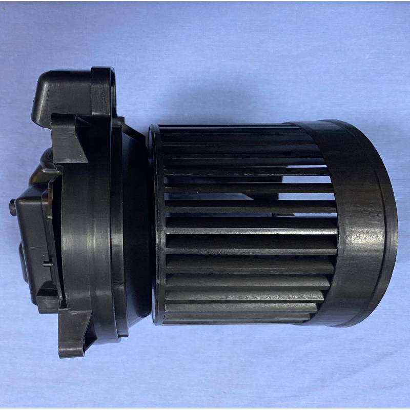 หมายเลข OEM 1648350007 มอเตอร์โบลเวอร์ชิ้นส่วนเครื่องยนต์สำหรับ Mercedes-Benz W164 W251