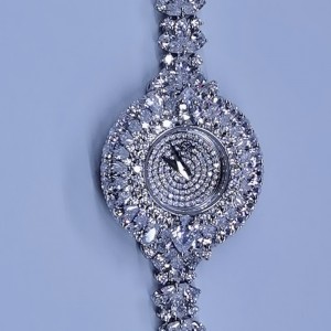 นาฬิกาสีเงิน