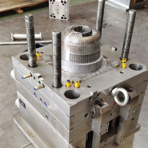 ผู้ผลิตจีนแม่พิมพ์ฉีดมืออาชีพที่กำหนดเองทำแม่พิมพ์พลาสติกที่มีความแม่นยำ