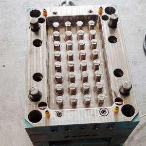 ชิ้นส่วนอะไหล่แม่พิมพ์พลาสติกคุณภาพสูงของจีน