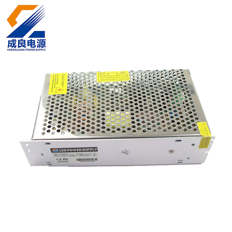 110V 220V AC DC LED Driver 12V 20A 240W แหล่งจ่ายไฟสำหรับมอเตอร์กล้องวงจรปิด LED Light