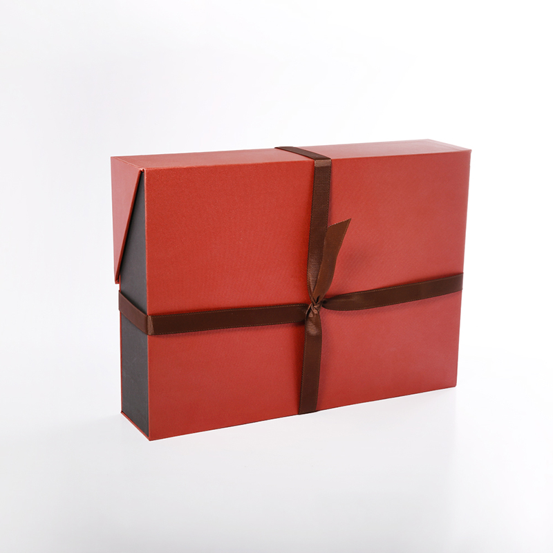 ที่กำหนดเองหรูหราหรูหราสแควร์กระดาษแม่เหล็กสีแดงสองชั้นเปิดกล่องบรรจุภัณฑ์ของขวัญที่มีริบบิ้น