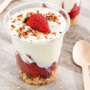 ถ้วยพลาสติกใสที่ย่อยสลายได้