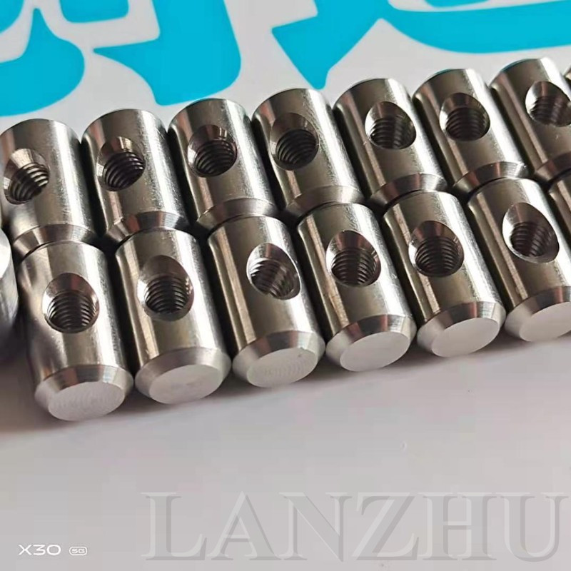 A-286 trunnion เกลียว