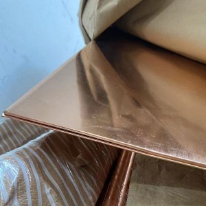 แผ่นทองแดงสีแดง