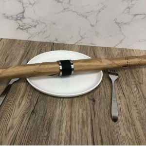 แหวนผ้าเช็ดปากทำด้วยมือที่ทำด้วยมือที่สวยงาม