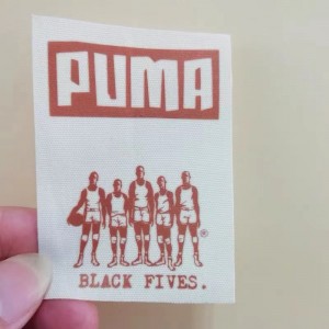 แท็กโรงงานที่มีคุณภาพสูงสำหรับกระเป๋าถือ \\\\\\\\ เสื้อผ้า \\\\\\\\ รองเท้า \\\\\\\\ อุปกรณ์งานฉลากบรรจุภัณฑ์ที่กำหนดเองฉลากผ้าป้ายทอ