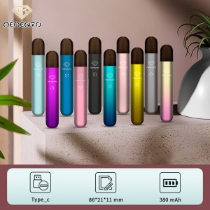 CLSC สี่รุ่นของบุหรี่อิเล็กทรอนิกส์ที่เปลี่ยนได้