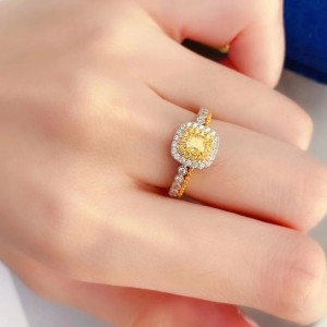 หรูหราที่กำหนดเองทำ 9K/10K/14K/18K แหวนทองของแข็ง prinpcess ตัด 0.6ct แหวนหมั้น