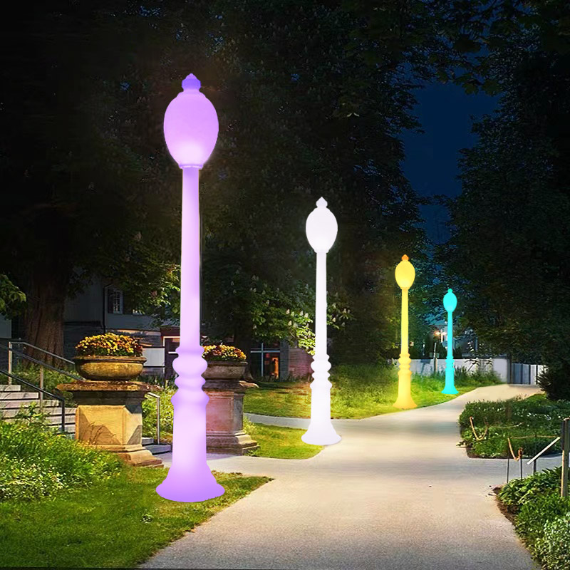 กันน้ำกลางแจ้งที่ทันสมัยสวนพลังงานแสงอาทิตย์โคมไฟ LED โพสต์