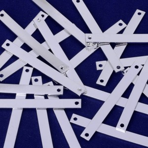 เครื่องประดับปั๊มโลหะ