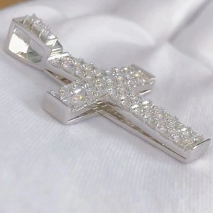 Custom Sterling Silver 925 กับ Moissanite Stone Cross Pendant
