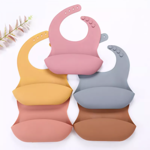 Baby Bibs Silicone Bib ที่ปรับได้จากการฉีดน้ำ