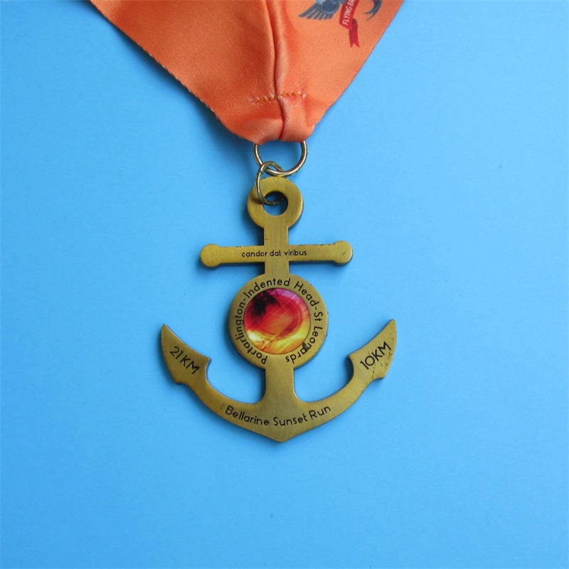 รางวัลเหรียญรางวัล Ribbon Blank Gold Silver Bronze Holiday Run Medals Metal Metal Metal Medal