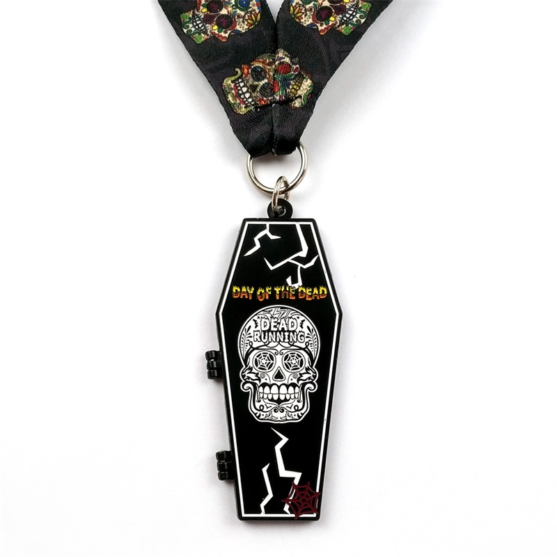 Metal Die Casting Matte Black Metal Medal Halloween Flip-Open Sports Medals