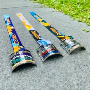 Cust Cut Out Metal Engraved ราคาถูกกีฬาเคลือบฟัน 3D Gold Metal Award เหรียญ UV พิมพ์เหรียญ