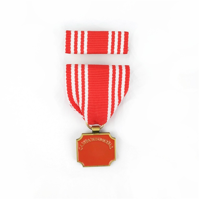 Soft Enamel Custom Pin Badges Award Honor Medal Royal Brooch