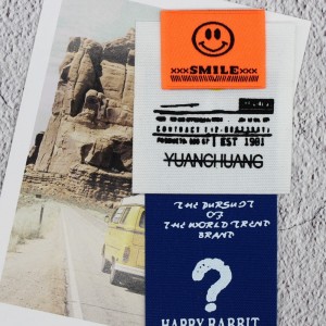 เครื่องหมายการจัดส่งสีการพิมพ์สี