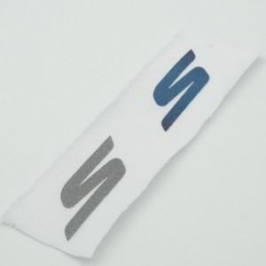 สติ๊กเกอร์ถ่ายโอน DTF พลาสติกโซลเหล็กรูปลอกความร้อนการถ่ายเทความร้อนฮู้ดหน้าจอการพิมพ์ PVC รองเท้าล้างทำความสะอาดที่ทันสมัย