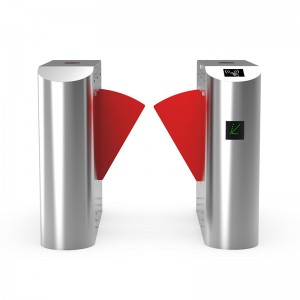 ประตูปีกโค้ง