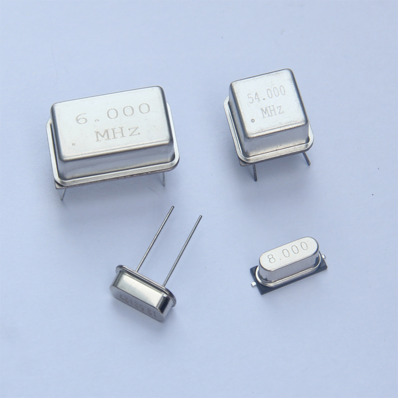 นาฬิกามาตรฐาน Oscillator 12x12mm