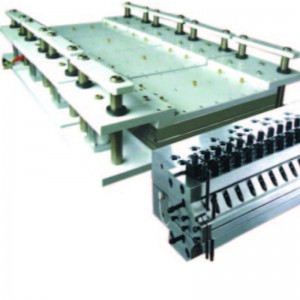 แม่พิมพ์รีดพลาสติกพร้อมประตูกว้าง