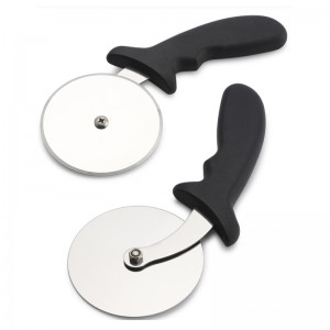 เครื่องตัดพิซซ่าพิซซ่าสแตนเลสพิซซ่าเครื่องตัดพิซซ่าเครื่องตัดพิซซ่าพร้อมด้ามจับไม้ทำความสะอาดง่าย