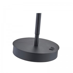 โคมไฟตั้งโต๊ะ LED ที่ปรับได้ของ Marriott พร้อมผิวสีดำด้านและสวิตช์/off rocker ที่ห้องพักของโรงแรม