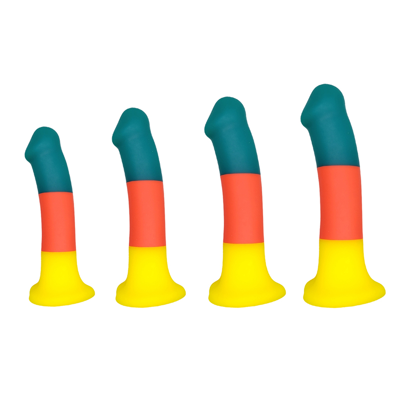 jc897 ขายส่งจำลองยอดนิยม Cock Penis Didol Toy Sucker Women Dildos สีคริสต์มาสที่สมจริงมากสำหรับผู้หญิงผู้ชาย