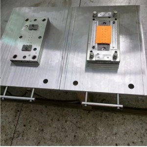 แม่พิมพ์ฮาร์ดแวร์ต่อเนื่อง หมัดเดี่ยวคอมโพสิตรูปวาดแม่พิมพ์ทองแดงการออกแบบและการผลิต