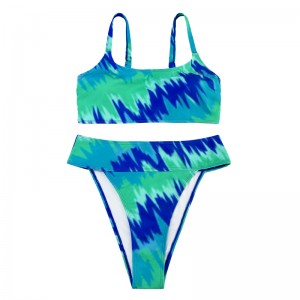 พิมพ์สองชิ้นด้วยสายรัดกว้าง