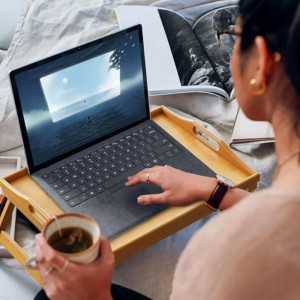 โต๊ะเตียงอาหารเช้าแบบพับไม้ไผ่