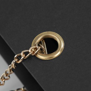 ถุงกระดาษหูหิ้ว Luxe สีดำ