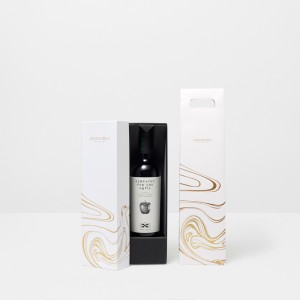 กล่องของขวัญมินิมัลลิสต์สีทอง